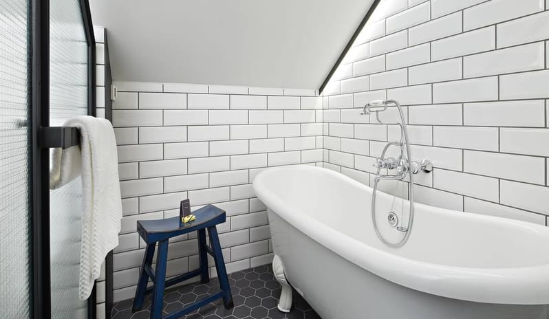 Canopy by Hilton - Loft Suite Bedroom Bathtub